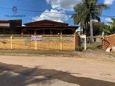 Casa com 4 Quartos para venda ou aluguel, 1000m² - Parque Rural Fazenda Santa Cândida