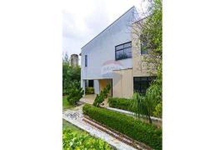 Casa com 5 Quartos à venda, 350m² - De Lourdes