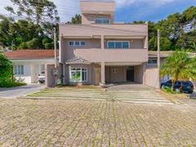 Casa de Condomínio com 3 Quartos à venda, 250m² - Santa Cândida