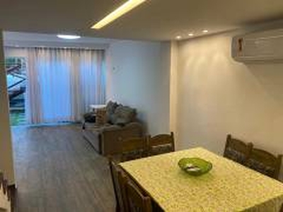 Casa de Condomínio com 3 Quartos para alugar, 110m² - Praia do Flamengo