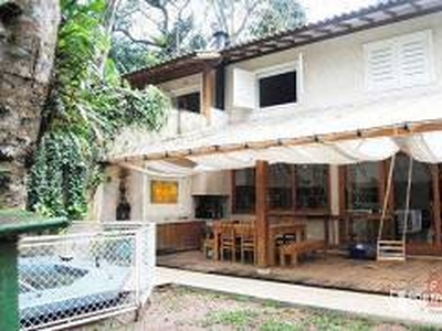 Casa de Condomínio com 4 Quartos à venda, 402m² - Condomínio Iolanda