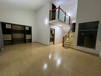 Casa de Condomínio com 4 Quartos para alugar, 297m² - Nova Uberlandia