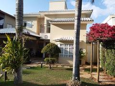 Casa de Condomínio com 4 Quartos para venda ou aluguel, 250m² - Nova Uberlandia