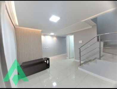 Casa no Bairro Água Verde em Blumenau com 2 Dormitórios (2 suítes) e 130 m²