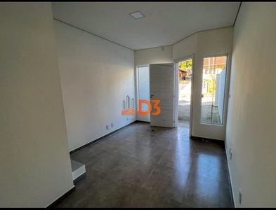 Casa no Bairro Itoupava Central em Blumenau com 2 Dormitórios (2 suítes) e 72 m²