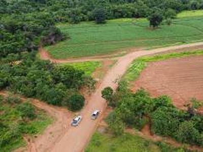 Fazenda / Sítio / Chácara à venda, 20000m² - Zona Rural