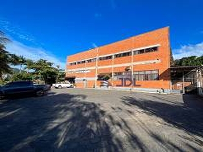 Galpão / Depósito / Armazém à venda, 3350m² - Valparaíso