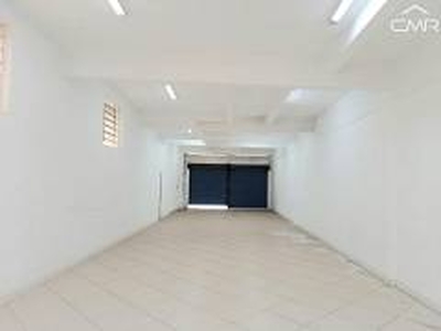 Loja / Salão / Ponto Comercial com 3 Quartos à venda, 300m² - Centro
