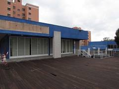 Loja / Salão / Ponto Comercial para alugar, 431m² - Petrópolis