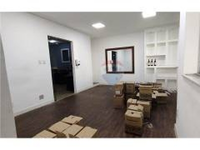 Loja / Salão / Ponto Comercial para alugar, 55m² - Pituba