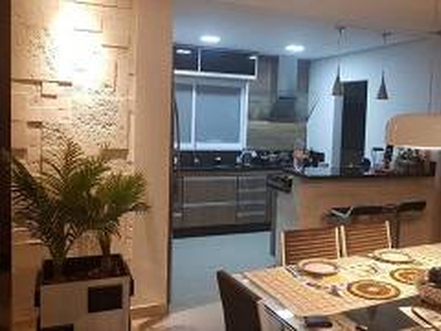 Sobrado com 3 Quartos à venda, 172m² - Vila Oliveira