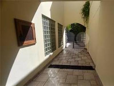 Sobrado com 3 Quartos à venda, 264m² - Pinheiros