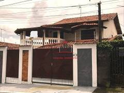 Sobrado com 3 Quartos para venda ou aluguel, 234m² - Parque Martim Cecere