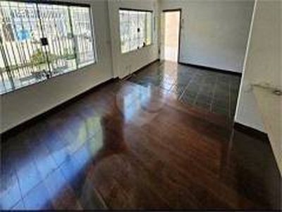 Sobrado com 4 Quartos para venda ou aluguel, 160m² - Vila Carrão