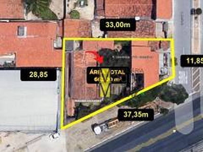 Terreno / Lote Comercial à venda, 663m² - Messejana