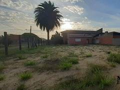 Terreno / Lote / Condomínio para alugar, 660m² - Centro