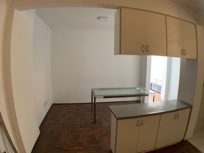 Apartamento à venda em República com 45 m², 2 quartos