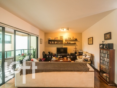 Apartamento à venda em Vila Sônia com 180 m², 4 quartos, 2 suítes, 3 vagas