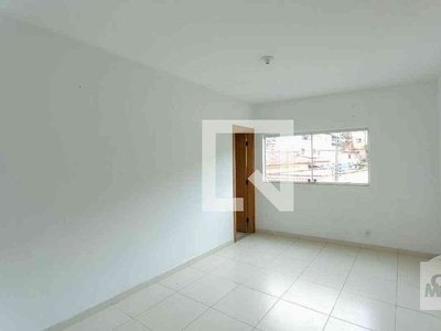 Casa com 1 quarto à venda no bairro Cachoeirinha, 400m²