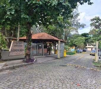 VENDO EXCELENTE CASA NA FREGUESIA RIO DE JANEIRO