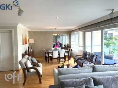 Apartamento à venda em Pinheiros com 171 m², 3 quartos, 1 suíte, 3 vagas