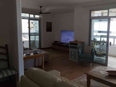 Apartamento com 4 quartos à venda no bairro Praia da Costa, 240m²