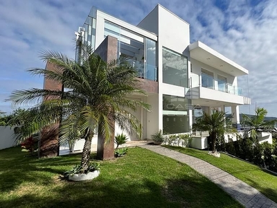 Casa em Centro, Bombinhas/SC de 350m² 4 quartos à venda por R$ 3.799.000,00