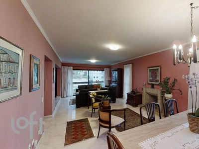 Apartamento à venda em Vila Andrade com 198 m², 3 quartos, 3 suítes, 3 vagas