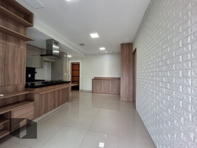 Apartamento em Barra da Tijuca, Rio de Janeiro/RJ de 73m² 2 quartos à venda por R$ 784.000,00