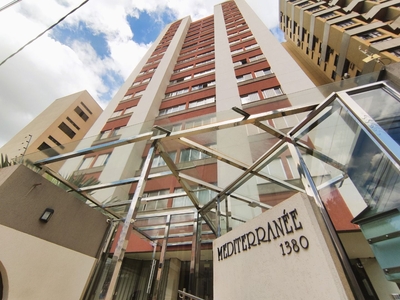 Apartamento em Centro, Londrina/PR de 70m² 3 quartos para locação R$ 1.250,00/mes