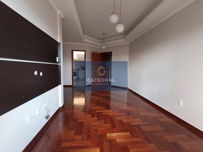 Apartamento em Centro, Pouso Alegre/MG de 100m² 3 quartos à venda por R$ 529.000,00