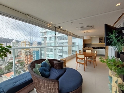 Apartamento em Gonzaga, Santos/SP de 129m² 3 quartos à venda por R$ 2.144.000,00