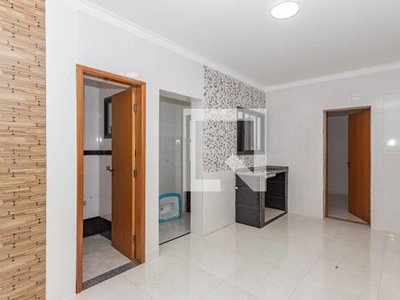 APARTAMENTO no 1º andar com 1 dormitório