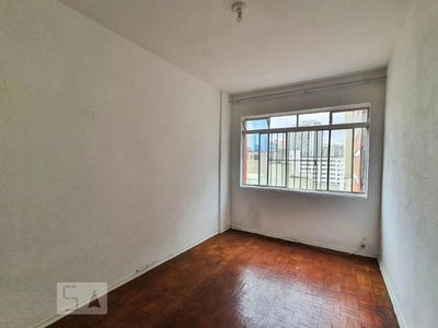 APARTAMENTO no 16º andar com 1 dormitório