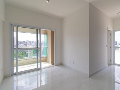 APARTAMENTO no 17º andar com 1 dormitório e 1 garagem