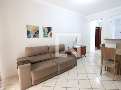 APARTAMENTO no 3º andar mobiliado com 2 dormitórios e 1 garagem