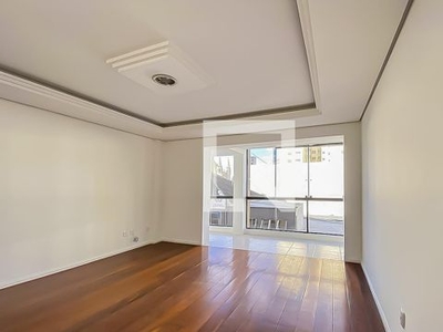 APARTAMENTO no 5º andar com 1 dormitório