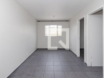 APARTAMENTO Térreo com 2 dormitórios