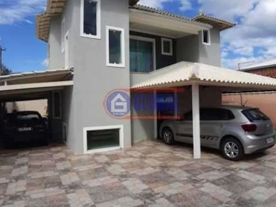 Casa com 6 quartos à venda na rua ayrton senna, centro, maricá, 274 m2 por r$ 950.000