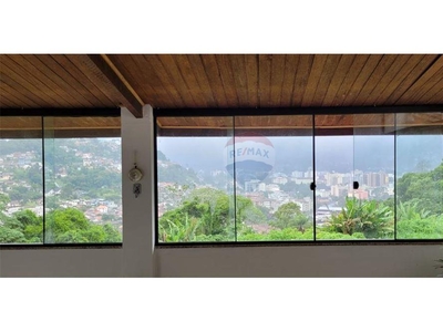 Casa em Araras, Teresópolis/RJ de 293m² 4 quartos à venda por R$ 419.000,00