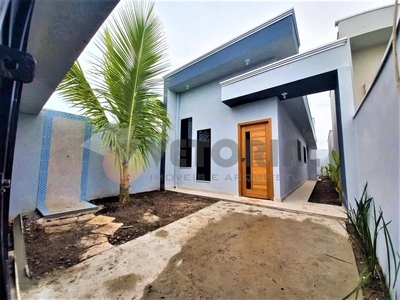 Casa em Balneário dos Golfinhos, Caraguatatuba/SP de 125m² 2 quartos à venda por R$ 307.000,00