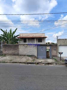 Casa em Bom Retiro, Betim/MG de 360m² 3 quartos à venda por R$ 299.000,00