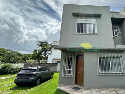 Casa em Campeche, Florianópolis/SC de 103m² 2 quartos à venda por R$ 729.000,00 ou para locação R$ 3.500,00/mes