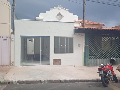 Casa em Centro, Bauru/SP de 150m² 5 quartos à venda por R$ 600.000,00 ou para locação R$ 2.900,00/mes