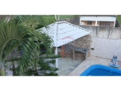 Casa em COHAB, Cabo de Santo Agostinho/PE de 200m² 2 quartos à venda por R$ 198.000,00