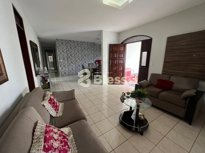 Casa em Dix-Sept Rosado, Natal/RN de 165m² 4 quartos à venda por R$ 439.000,00