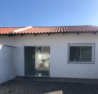 Casa em Espinheiros, Itajaí/SC de 55m² 2 quartos para locação R$ 1.600,00/mes