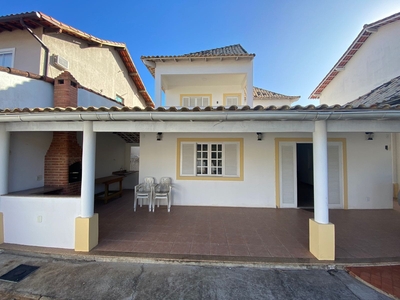 Casa em Jardim Flamboyant, Cabo Frio/RJ de 222m² 4 quartos à venda por R$ 959.000,00