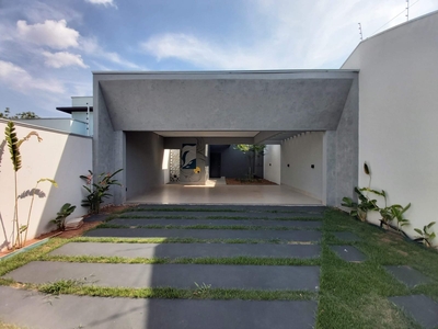 Casa em Jardim Paraíso, Sinop/MT de 143m² 3 quartos à venda por R$ 919.000,00