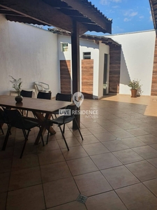Casa em Jardim Pitangueiras II, Jundiaí/SP de 190m² 3 quartos à venda por R$ 789.000,00